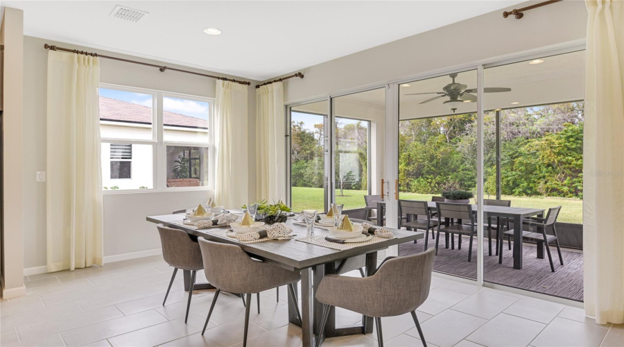 Umatilla, Florida 32784, 5 Bedroom Bedrooms, ,3 Bathroombathrooms,Residential,For Sale,Flag Lilly,0,Mfrs5144293