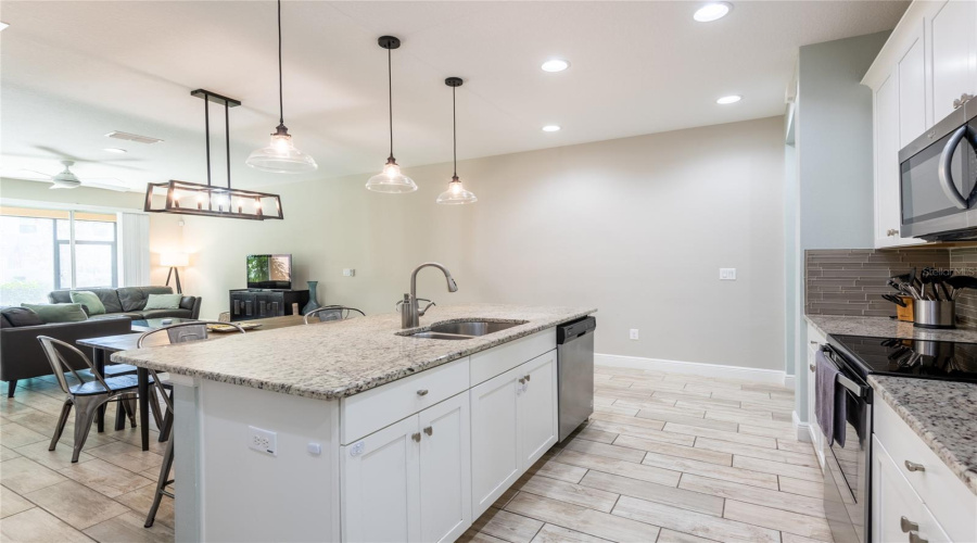 Lutz, Florida 33558, 3 Bedroom Bedrooms, ,2 Bathroombathrooms,Residential,For Sale,Althea Blue,0,Mfrtb8541905