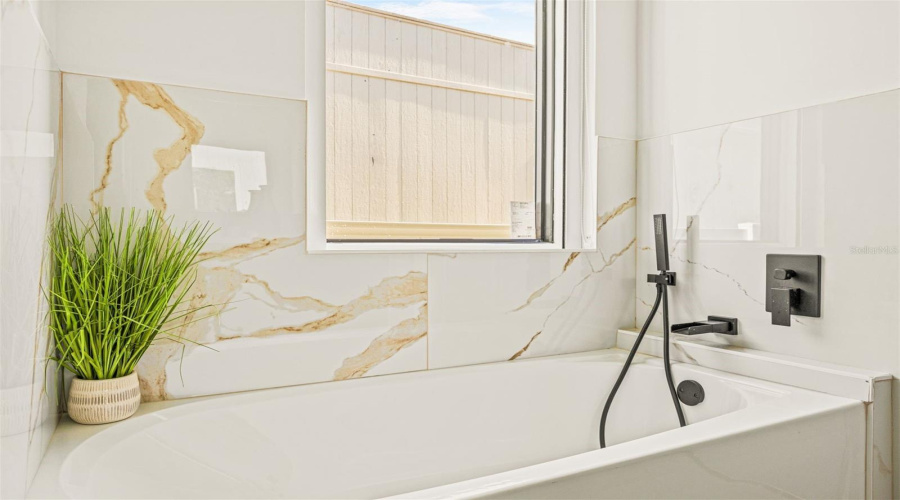 Mascotte, Florida 34753, 4 Bedroom Bedrooms, ,2 Bathroombathrooms,Residential,For Sale,Octave Street,0,Mfro6348677