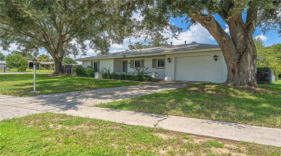Ocala, Florida 34473, 2 Bedroom Bedrooms, ,2 Bathroombathrooms,Residential,For Sale,143Rd Lane,0,Mfrom731094
