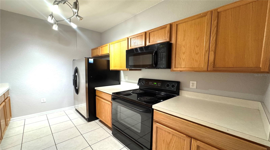 Orlando, Florida 32829, 3 Bedroom Bedrooms, ,2 Bathroombathrooms,Residential,For Sale,Buccilli,0,Mfrs5156331