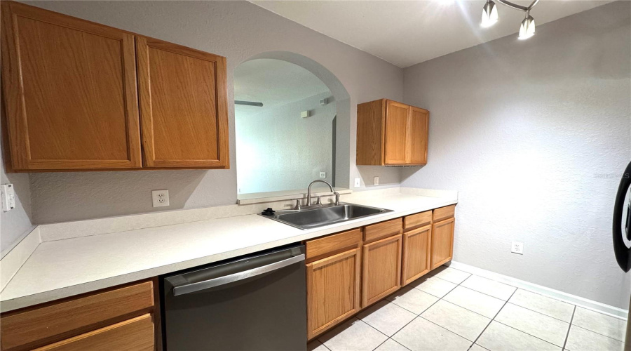 Orlando, Florida 32829, 3 Bedroom Bedrooms, ,2 Bathroombathrooms,Residential,For Sale,Buccilli,0,Mfrs5156331
