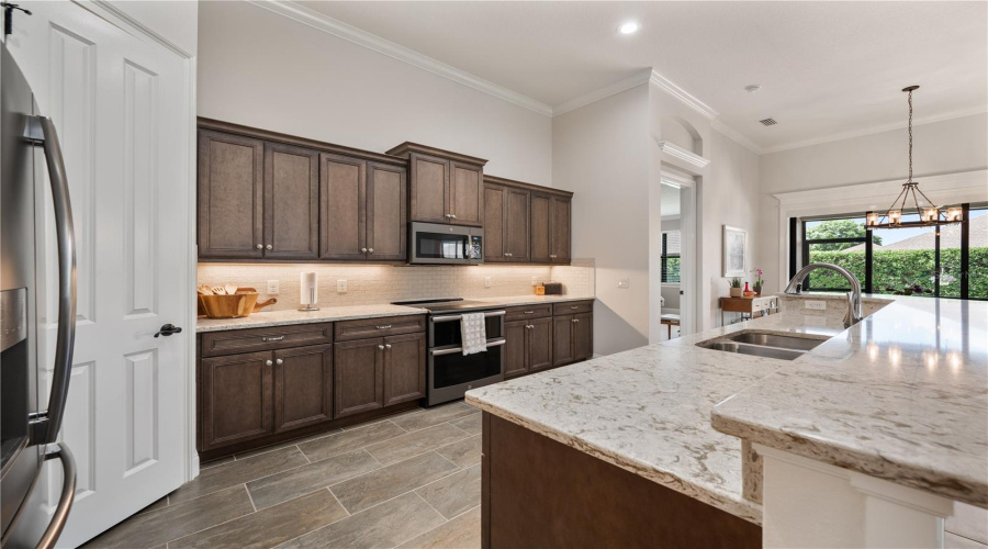 Lakeland, Florida 33810, 2 Bedroom Bedrooms, ,2 Bathroombathrooms,Residential,For Sale,Lake James,0,Mfrtb8508066