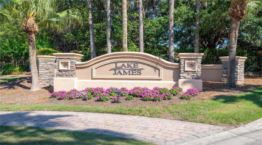 Lakeland, Florida 33810, 2 Bedroom Bedrooms, ,2 Bathroombathrooms,Residential,For Sale,Lake James,0,Mfrtb8508066