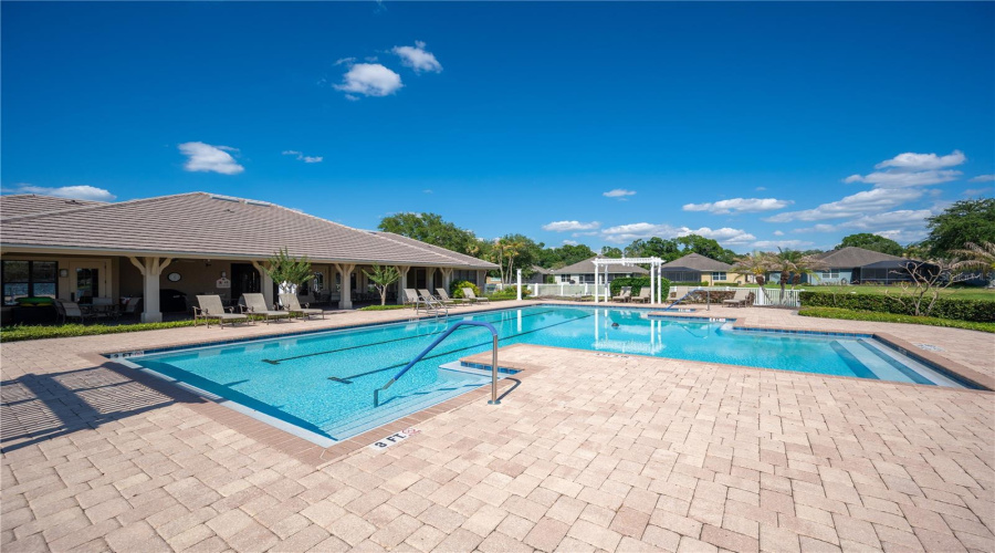 Lakeland, Florida 33810, 2 Bedroom Bedrooms, ,2 Bathroombathrooms,Residential,For Sale,Lake James,0,Mfrtb8508066