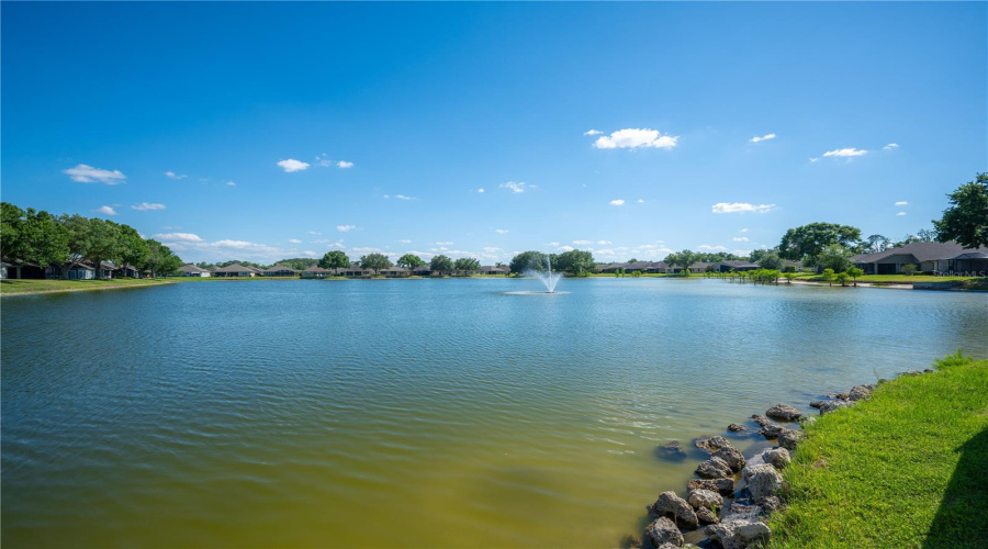 Lakeland, Florida 33810, 2 Bedroom Bedrooms, ,2 Bathroombathrooms,Residential,For Sale,Lake James,0,Mfrtb8508066