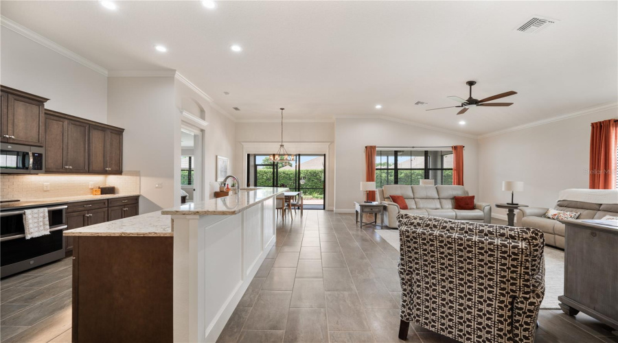 Lakeland, Florida 33810, 2 Bedroom Bedrooms, ,2 Bathroombathrooms,Residential,For Sale,Lake James,0,Mfrtb8508066