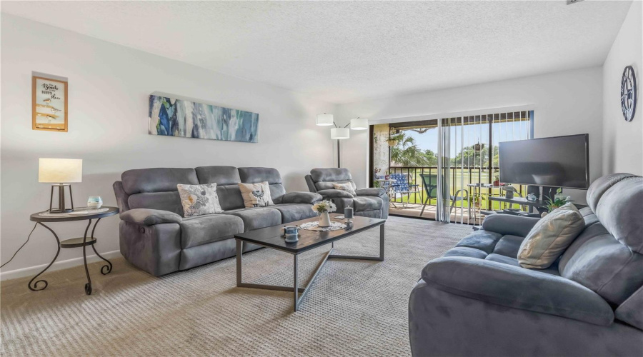 Rockledge, Florida 32955, 2 Bedroom Bedrooms, ,2 Bathroombathrooms,Residential,For Sale,Fiske,0,Mfro6412138