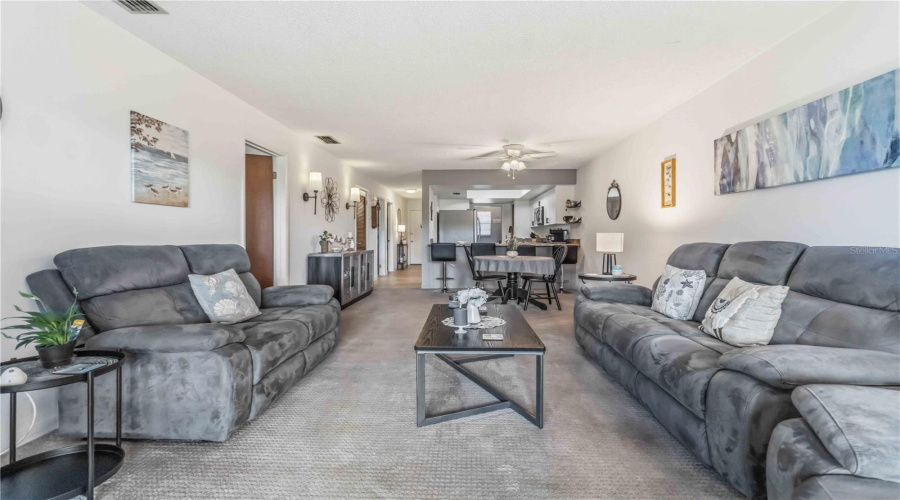Rockledge, Florida 32955, 2 Bedroom Bedrooms, ,2 Bathroombathrooms,Residential,For Sale,Fiske,0,Mfro6412138