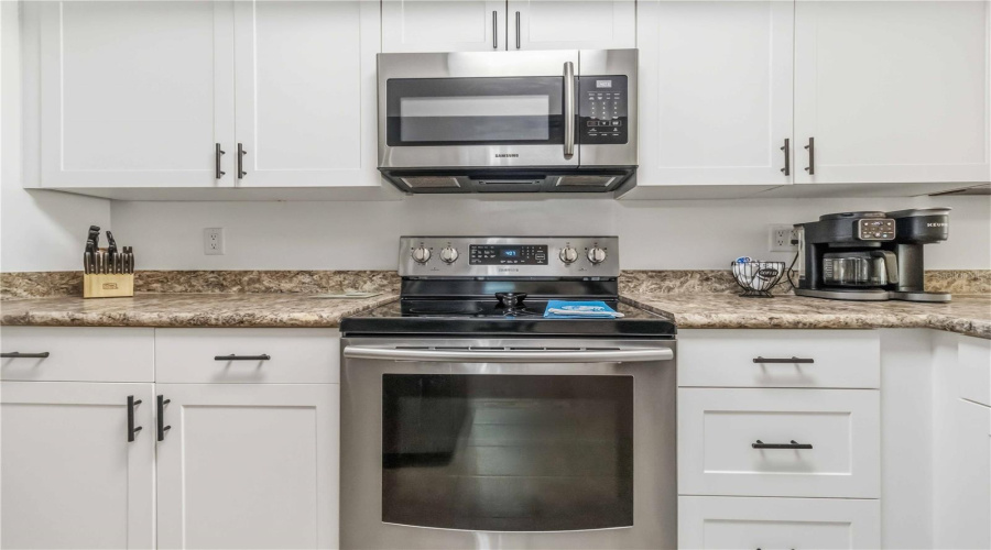 Rockledge, Florida 32955, 2 Bedroom Bedrooms, ,2 Bathroombathrooms,Residential,For Sale,Fiske,0,Mfro6412138