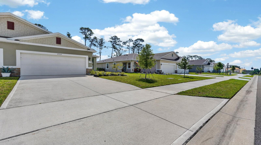 Ormond Beach, Florida 32174, 2 Bedroom Bedrooms, ,2 Bathroombathrooms,Residential,For Sale,Kinsale,0,Mfrv4949233