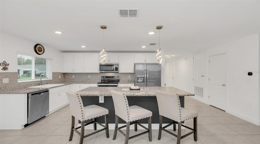 St Cloud, Florida 34771, 4 Bedroom Bedrooms, ,2 Bathroombathrooms,Residential,For Sale,River Crest,0,Mfrs5146457