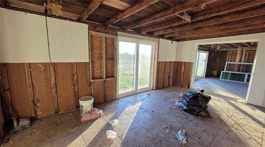 New Port Richey, Florida 34652, 2 Bedroom Bedrooms, ,2 Bathroombathrooms,Residential,For Sale,Headsail,0,Mfro6436620