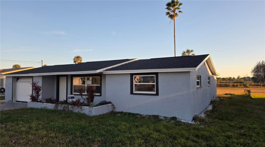 New Port Richey, Florida 34652, 2 Bedroom Bedrooms, ,2 Bathroombathrooms,Residential,For Sale,Headsail,0,Mfro6436620