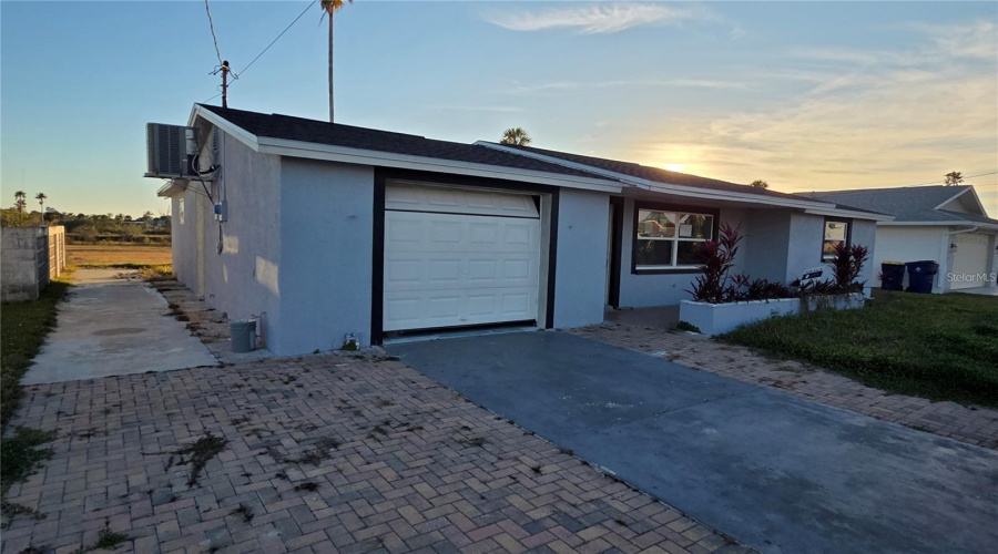 New Port Richey, Florida 34652, 2 Bedroom Bedrooms, ,2 Bathroombathrooms,Residential,For Sale,Headsail,0,Mfro6436620