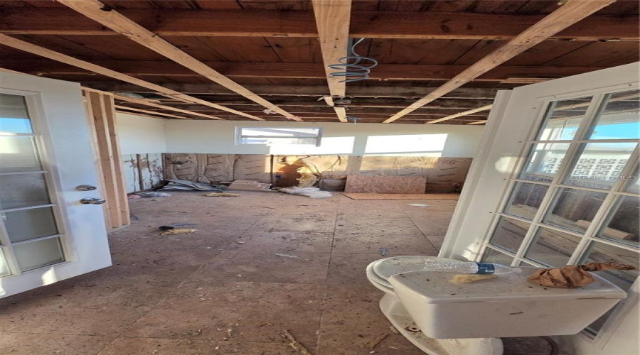New Port Richey, Florida 34652, 2 Bedroom Bedrooms, ,2 Bathroombathrooms,Residential,For Sale,Headsail,0,Mfro6436620