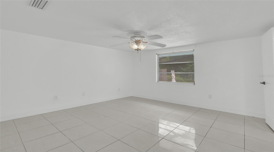 New Port Richey, Florida 34652, 2 Bedroom Bedrooms, ,2 Bathroombathrooms,Residential,For Sale,Corner,0,Mfrtb8542211