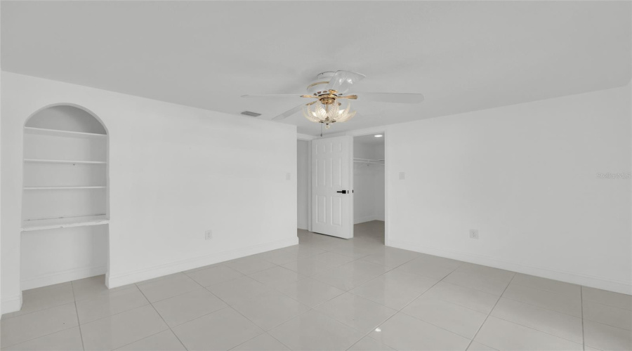New Port Richey, Florida 34652, 2 Bedroom Bedrooms, ,2 Bathroombathrooms,Residential,For Sale,Corner,0,Mfrtb8542211