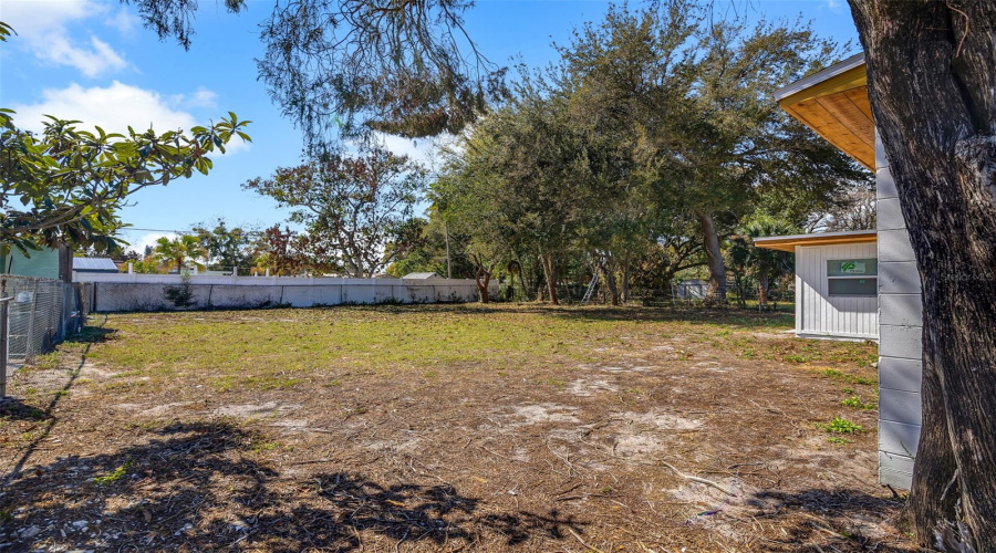 Orlando, Florida 32807, 3 Bedroom Bedrooms, ,2 Bathroombathrooms,Residential,For Sale,Dahlia,0,Mfro6436255