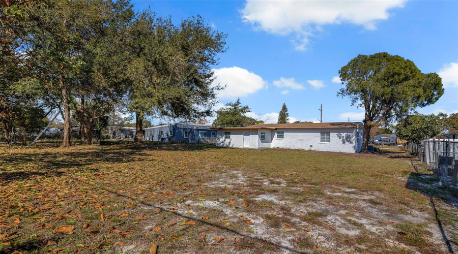 Orlando, Florida 32807, 3 Bedroom Bedrooms, ,2 Bathroombathrooms,Residential,For Sale,Dahlia,0,Mfro6436255