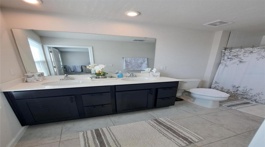 Winter Haven, Florida 33880, 4 Bedroom Bedrooms, ,2 Bathroombathrooms,Residential,For Sale,Majestic,0,Mfrl4962086