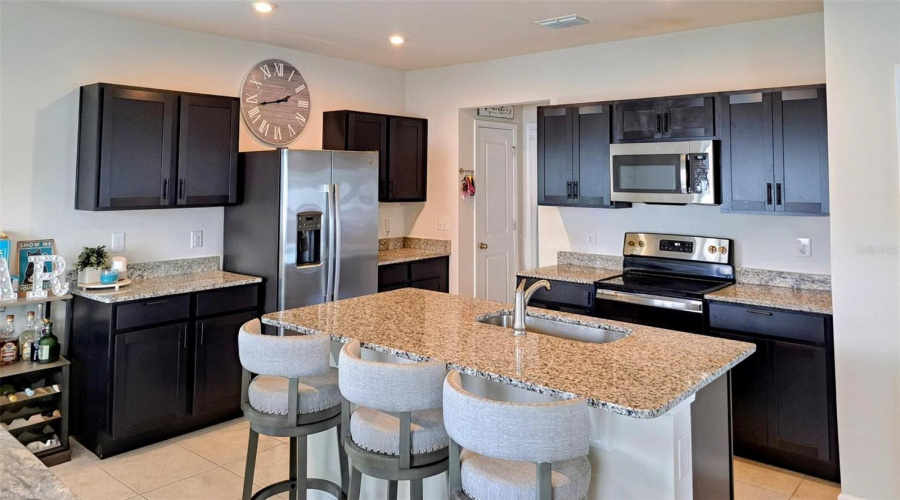 Winter Haven, Florida 33880, 4 Bedroom Bedrooms, ,2 Bathroombathrooms,Residential,For Sale,Majestic,0,Mfrl4962086