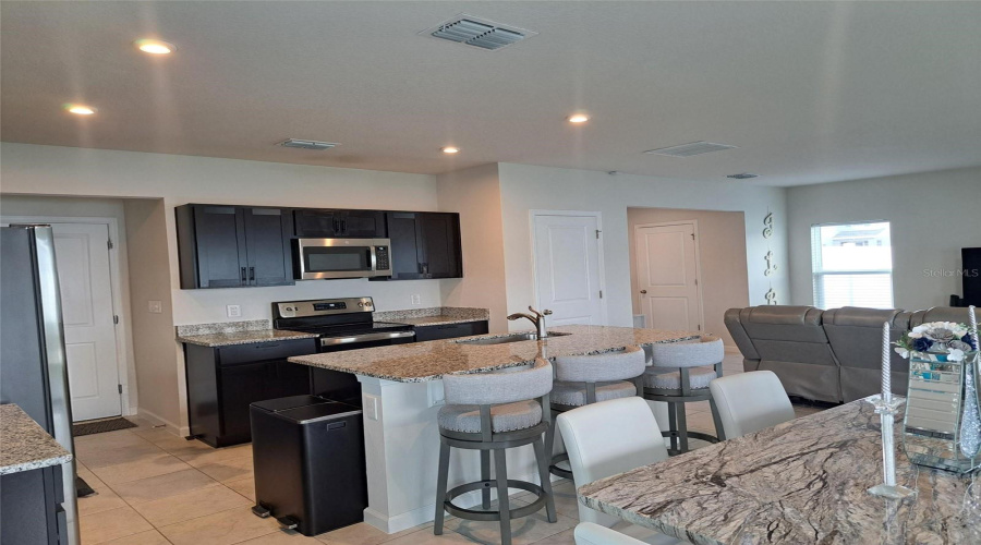 Winter Haven, Florida 33880, 4 Bedroom Bedrooms, ,2 Bathroombathrooms,Residential,For Sale,Majestic,0,Mfrl4962086