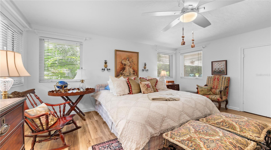 Sarasota, Florida 34239, 3 Bedroom Bedrooms, ,2 Bathroombathrooms,Residential,For Sale,North,0,Mfra4703853