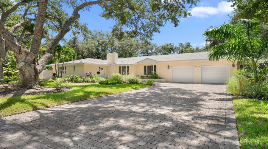 Sarasota, Florida 34239, 3 Bedroom Bedrooms, ,2 Bathroombathrooms,Residential,For Sale,North,0,Mfra4703853