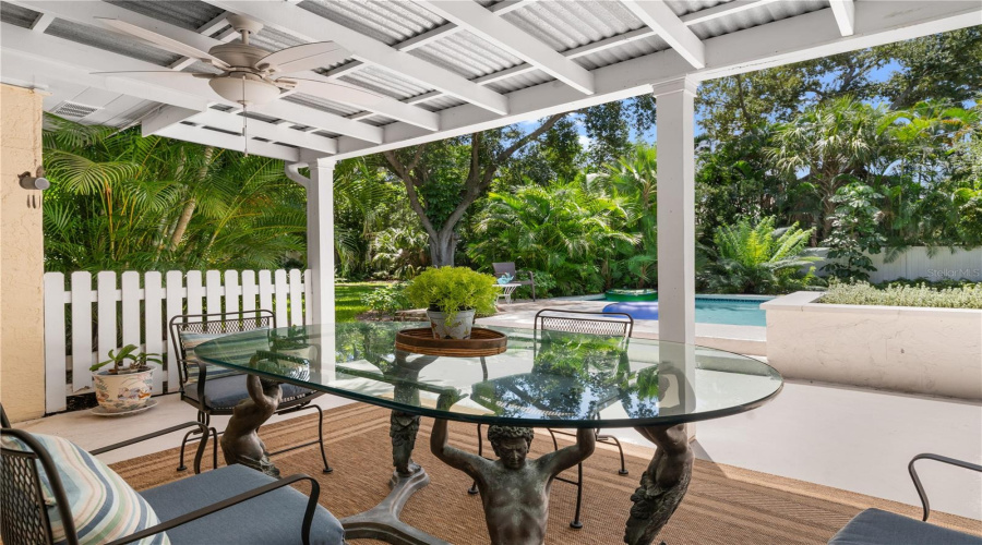 Sarasota, Florida 34239, 3 Bedroom Bedrooms, ,2 Bathroombathrooms,Residential,For Sale,North,0,Mfra4703853