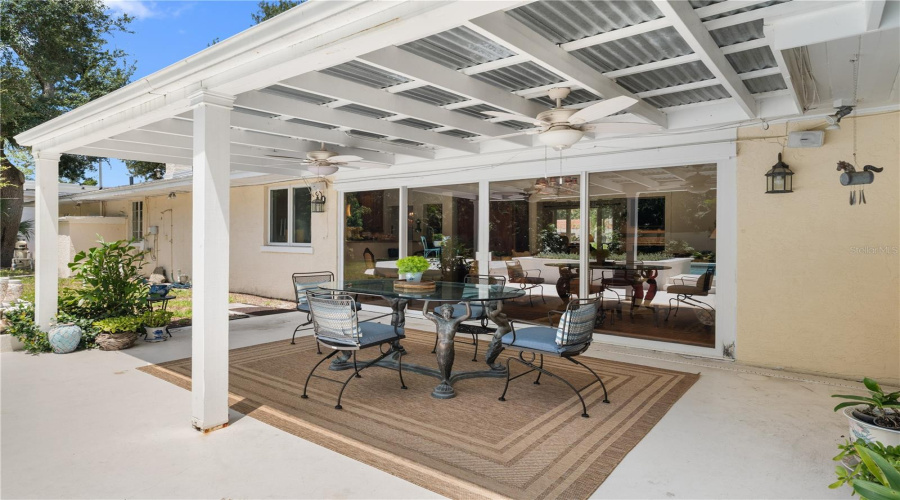 Sarasota, Florida 34239, 3 Bedroom Bedrooms, ,2 Bathroombathrooms,Residential,For Sale,North,0,Mfra4703853