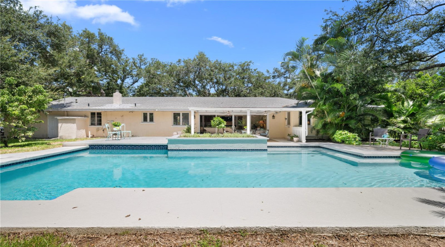 Sarasota, Florida 34239, 3 Bedroom Bedrooms, ,2 Bathroombathrooms,Residential,For Sale,North,0,Mfra4703853