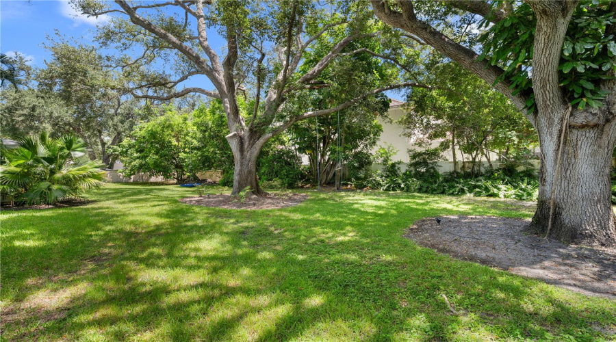 Sarasota, Florida 34239, 3 Bedroom Bedrooms, ,2 Bathroombathrooms,Residential,For Sale,North,0,Mfra4703853