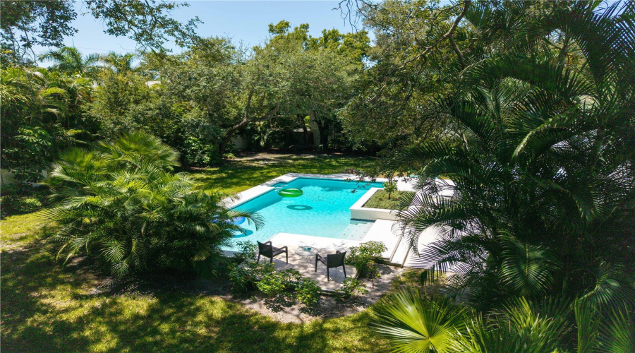 Sarasota, Florida 34239, 3 Bedroom Bedrooms, ,2 Bathroombathrooms,Residential,For Sale,North,0,Mfra4703853