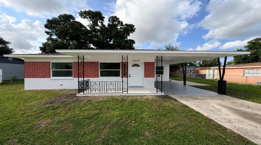 Tampa, Florida 33607, 3 Bedroom Bedrooms, ,3 Bathroombathrooms,Residential,For Sale,Leroy,0,Mfrtb8534449