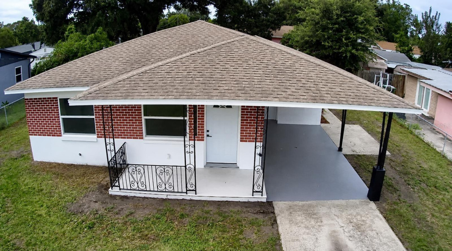 Tampa, Florida 33607, 3 Bedroom Bedrooms, ,3 Bathroombathrooms,Residential,For Sale,Leroy,0,Mfrtb8534449