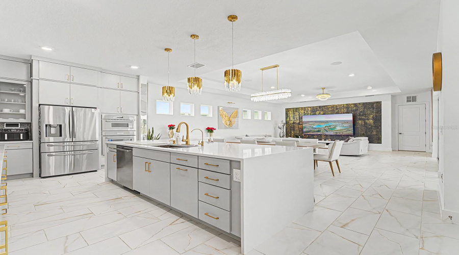 San Antonio, Florida 33576, 6 Bedroom Bedrooms, ,4 Bathroombathrooms,Residential,For Sale,Torchwood Sea,0,Mfro6388404