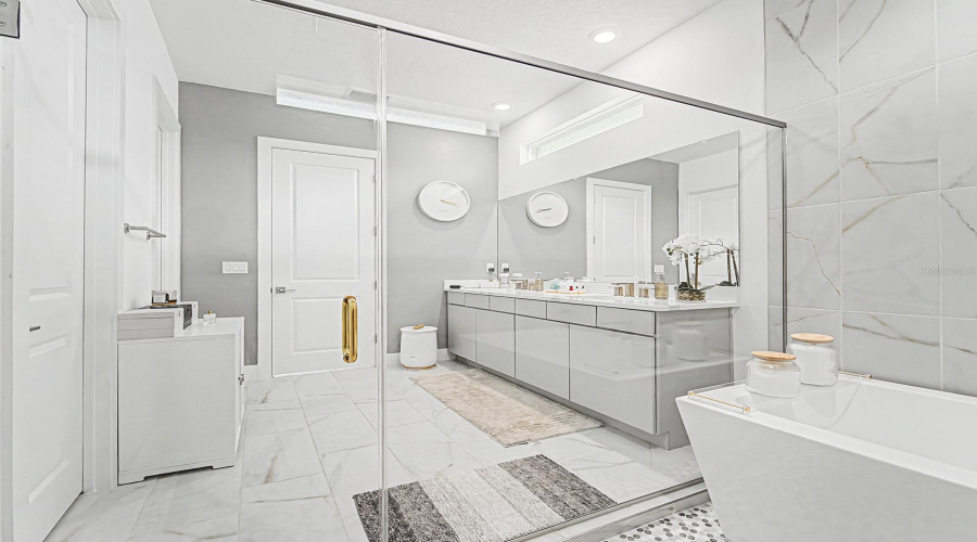 San Antonio, Florida 33576, 6 Bedroom Bedrooms, ,4 Bathroombathrooms,Residential,For Sale,Torchwood Sea,0,Mfro6388404