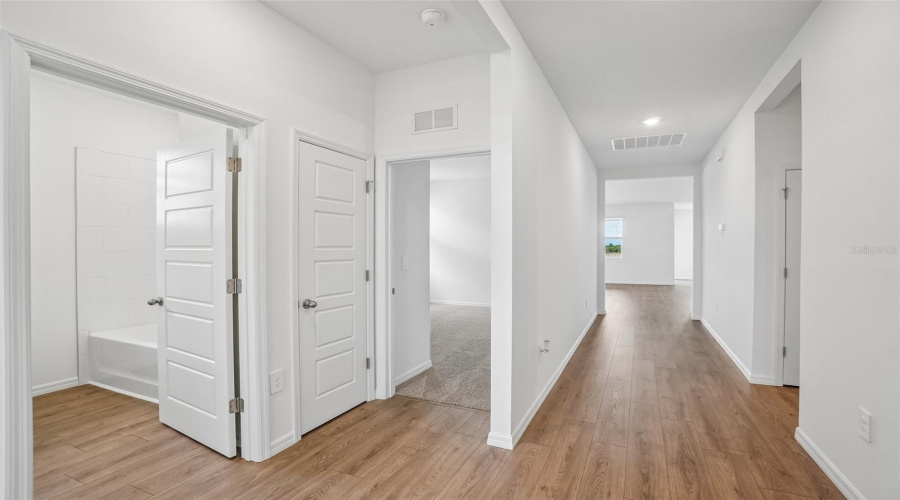 Lakeland, Florida 33811, 4 Bedroom Bedrooms, ,3 Bathroombathrooms,Residential,For Sale,Barberry,0,Mfro6415837