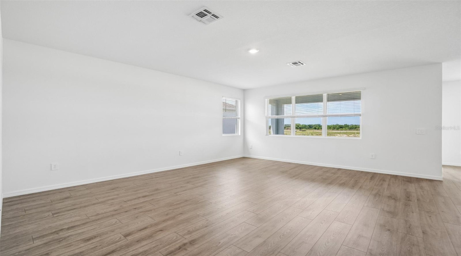 Lakeland, Florida 33811, 4 Bedroom Bedrooms, ,3 Bathroombathrooms,Residential,For Sale,Barberry,0,Mfro6415837