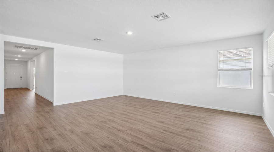 Lakeland, Florida 33811, 4 Bedroom Bedrooms, ,3 Bathroombathrooms,Residential,For Sale,Barberry,0,Mfro6415837
