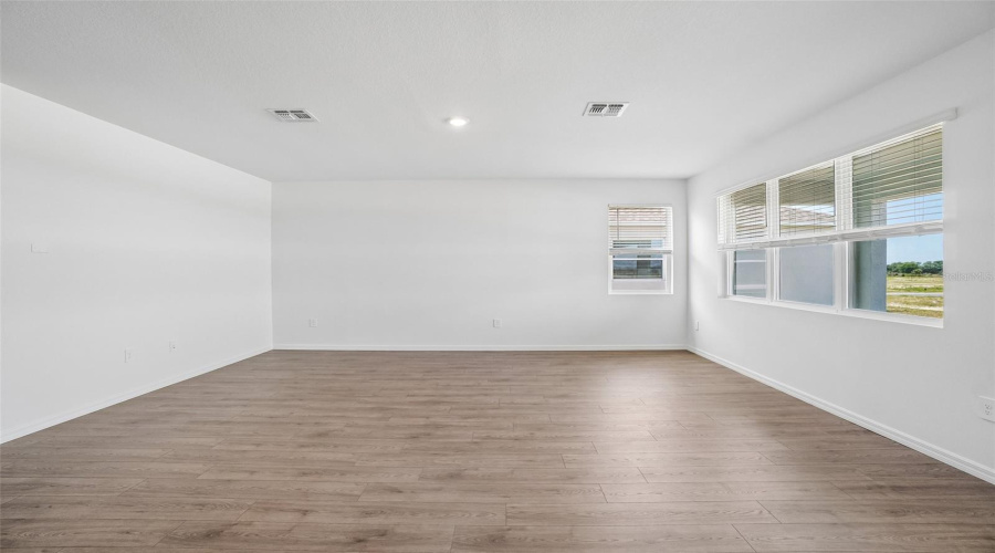 Lakeland, Florida 33811, 4 Bedroom Bedrooms, ,3 Bathroombathrooms,Residential,For Sale,Barberry,0,Mfro6415837