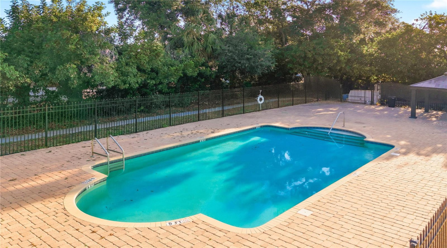 Clearwater, Florida 33756, 2 Bedroom Bedrooms, ,2 Bathroombathrooms,Residential,For Sale,Madison,0,Mfrtb8499082