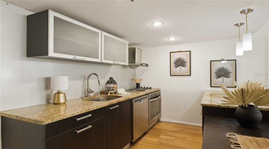 Clearwater, Florida 33756, 2 Bedroom Bedrooms, ,2 Bathroombathrooms,Residential,For Sale,Madison,0,Mfrtb8499082