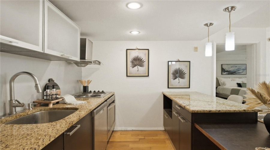 Clearwater, Florida 33756, 2 Bedroom Bedrooms, ,2 Bathroombathrooms,Residential,For Sale,Madison,0,Mfrtb8499082