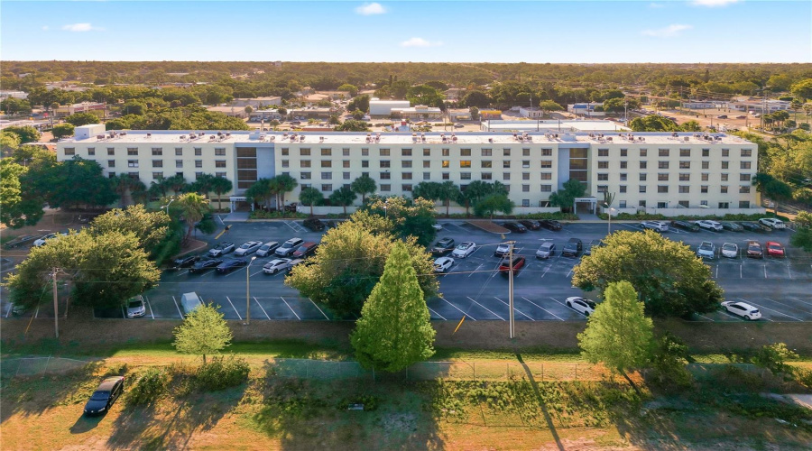 Clearwater, Florida 33756, 2 Bedroom Bedrooms, ,2 Bathroombathrooms,Residential,For Sale,Madison,0,Mfrtb8499082