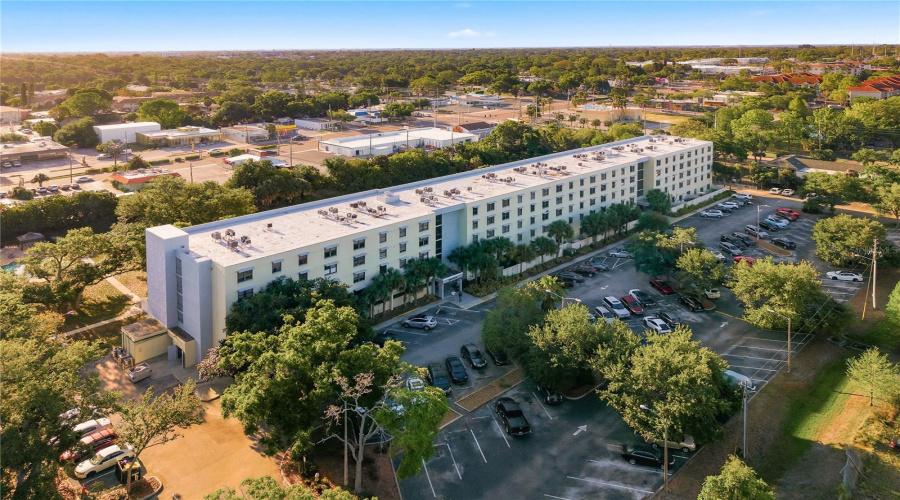 Clearwater, Florida 33756, 2 Bedroom Bedrooms, ,2 Bathroombathrooms,Residential,For Sale,Madison,0,Mfrtb8499082