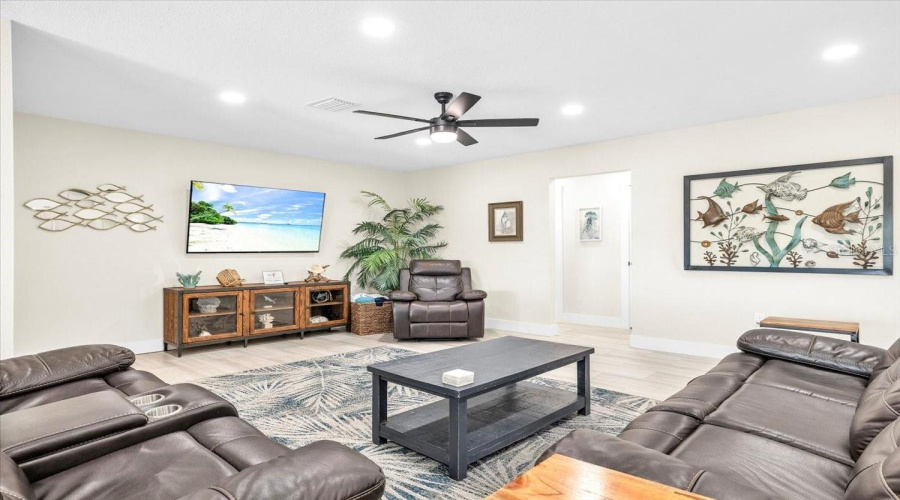 Port Charlotte, Florida 33952, 3 Bedroom Bedrooms, ,2 Bathroombathrooms,Residential,For Sale,Tarpon,0,Mfra4703726