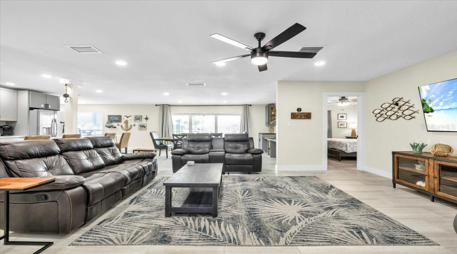 Port Charlotte, Florida 33952, 3 Bedroom Bedrooms, ,2 Bathroombathrooms,Residential,For Sale,Tarpon,0,Mfra4703726
