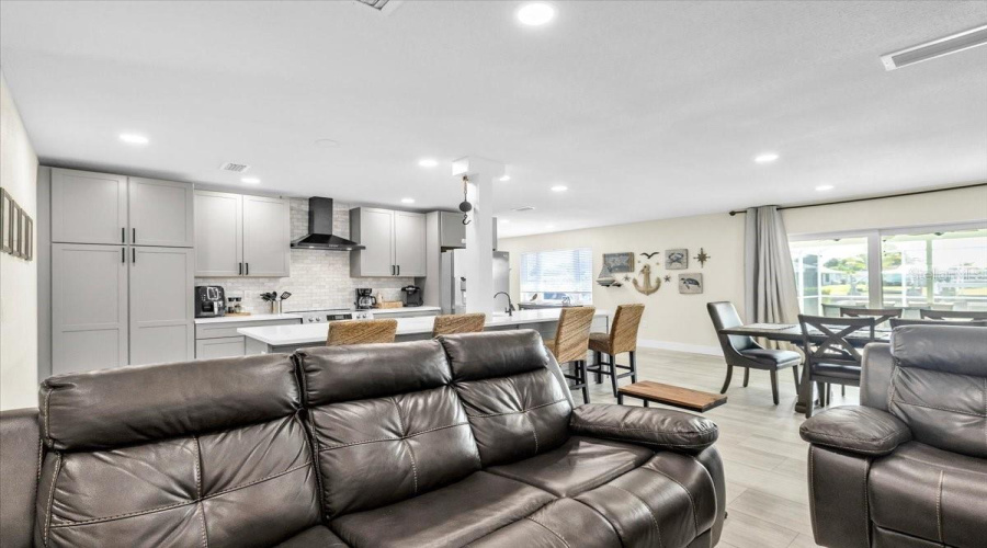 Port Charlotte, Florida 33952, 3 Bedroom Bedrooms, ,2 Bathroombathrooms,Residential,For Sale,Tarpon,0,Mfra4703726